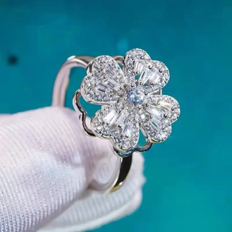 Four-Leaf Clover Spinner Rings Anxiety Fidget Ring for Anxiety Silver Flower Ring Relieving Stress Open Stacking Finger Calming Gifts