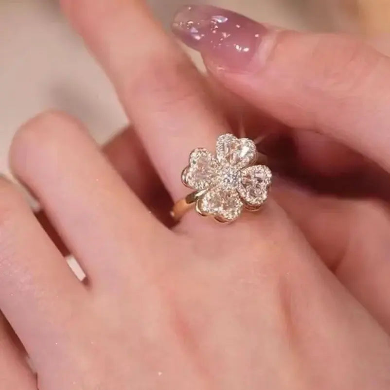 Four-Leaf Clover Spinner Rings Anxiety Fidget Ring for Anxiety Silver Flower Ring Relieving Stress Open Stacking Finger Calming Gifts