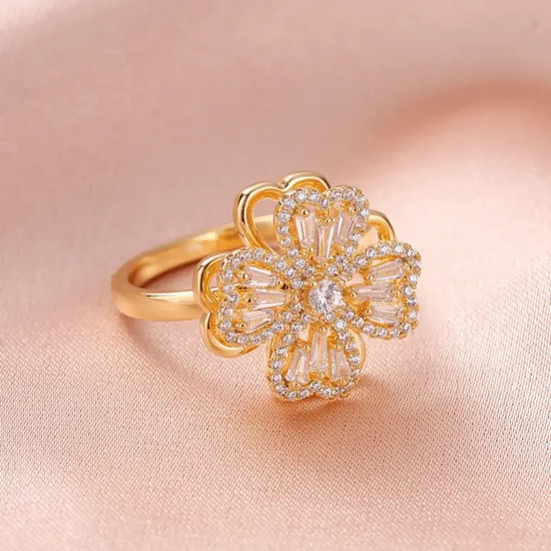 Four-Leaf Clover Spinner Rings Anxiety Fidget Ring for Anxiety Silver Flower Ring Relieving Stress Open Stacking Finger Calming Gifts